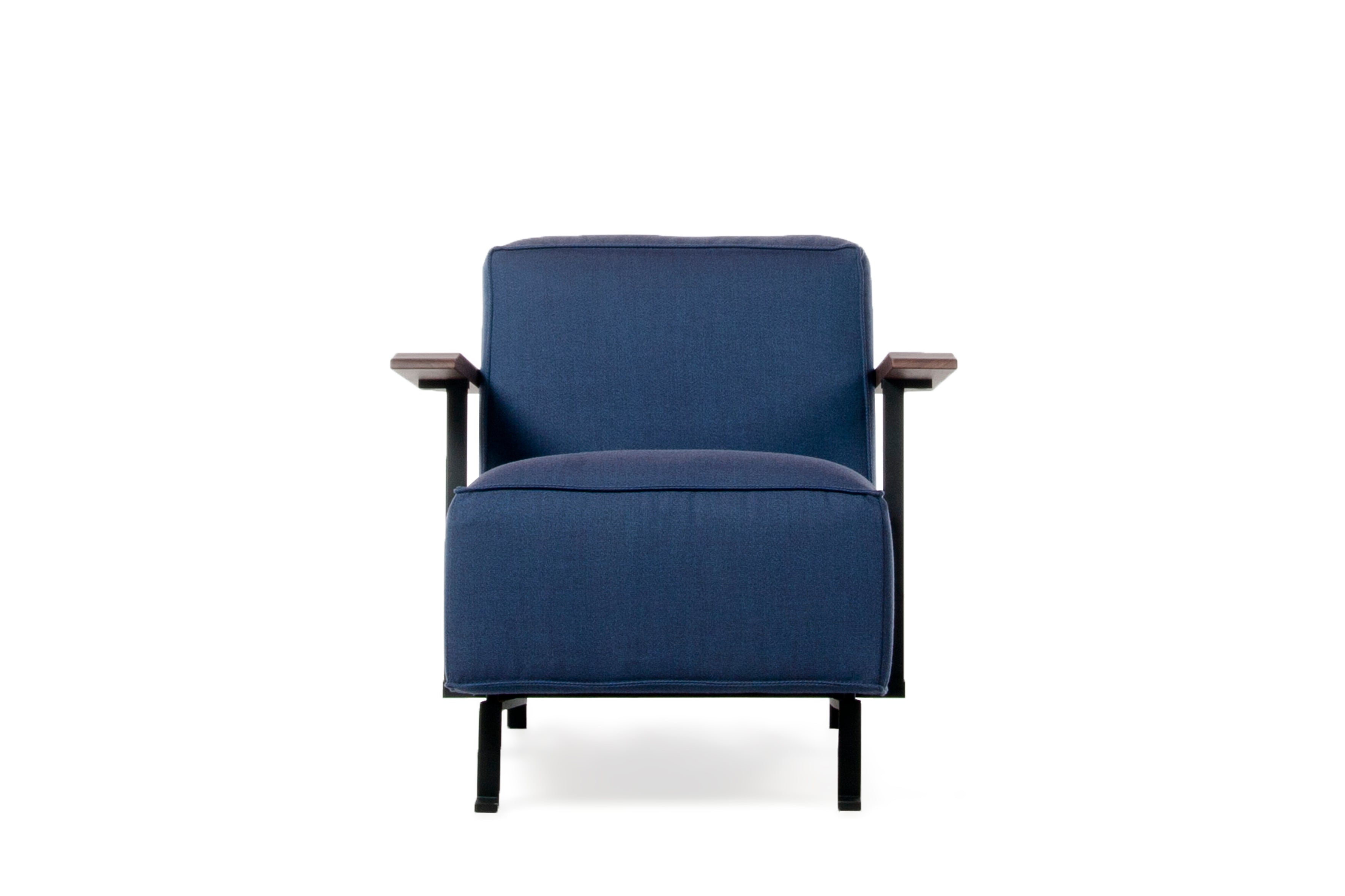 Woody armchair online